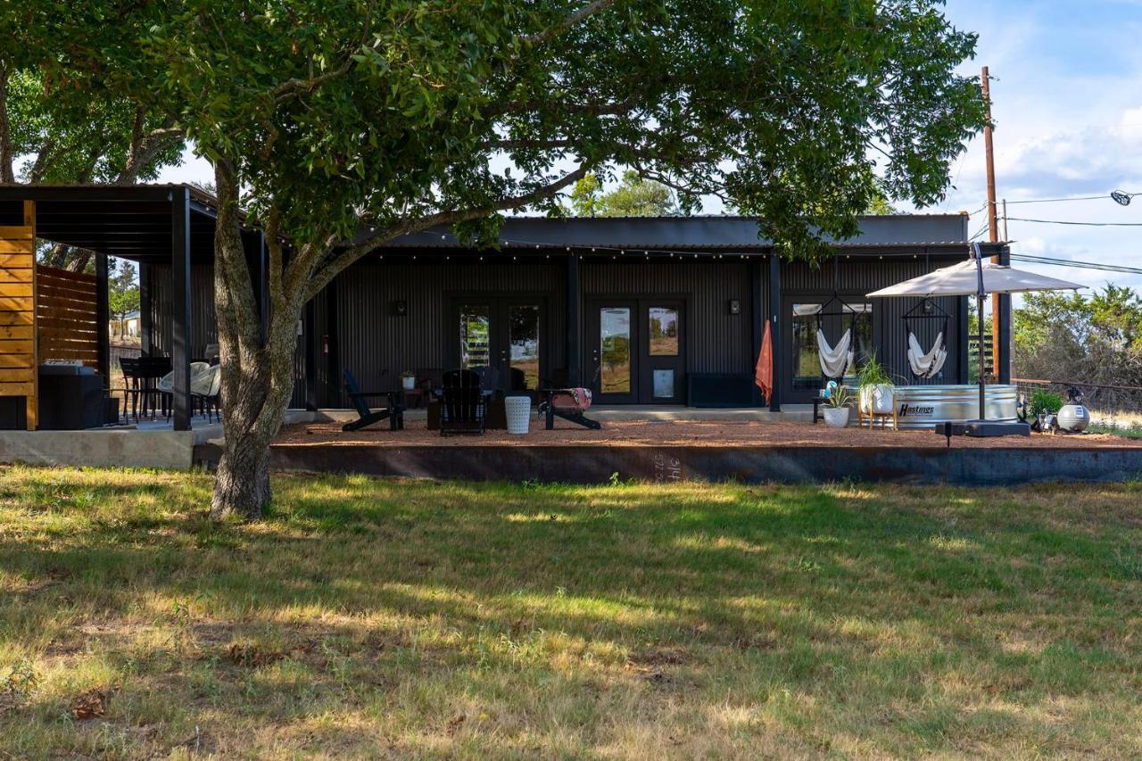 הוילה פרדריקסברג Container Haus Pet Friendly With Cowboy Pool מראה חיצוני תמונה