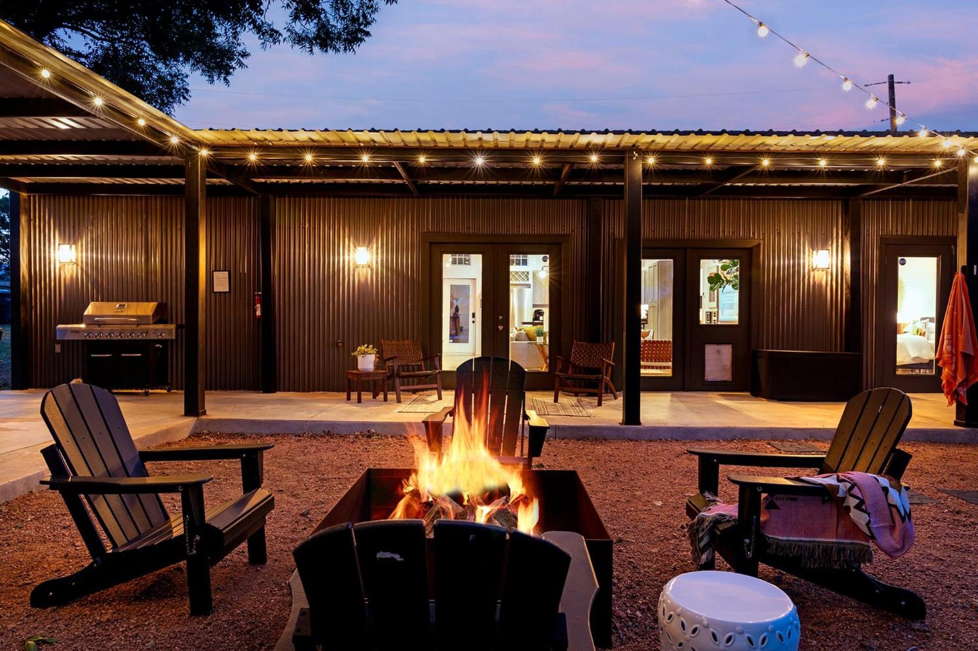 הוילה פרדריקסברג Container Haus Pet Friendly With Cowboy Pool מראה חיצוני תמונה